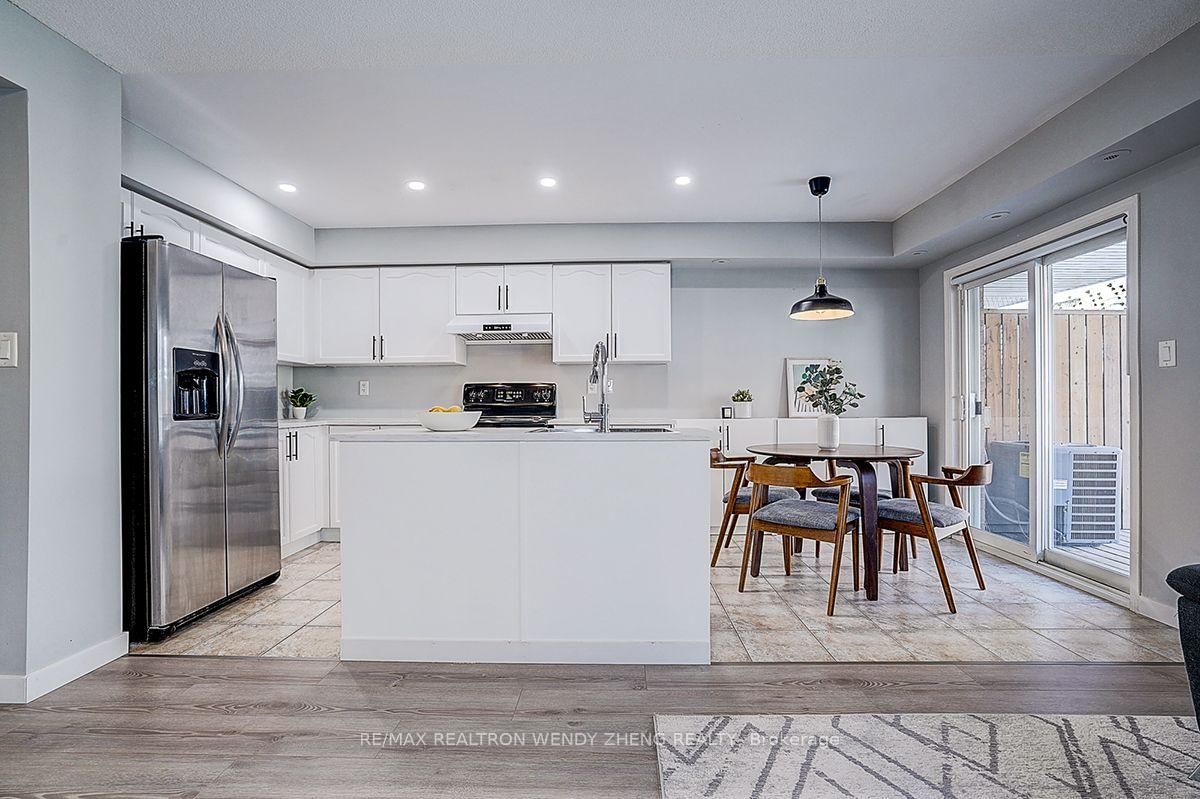 88 Louisbourg Way • Markham, ON photo 11