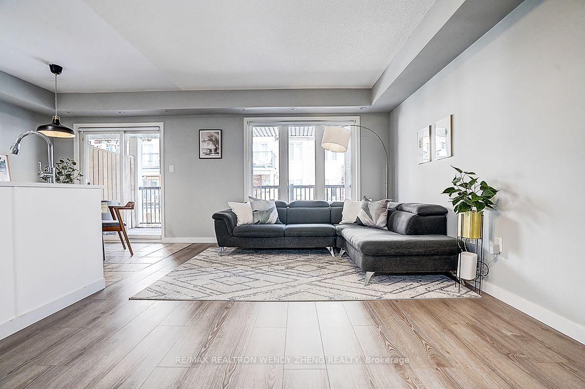 88 Louisbourg Way • Markham, ON photo 6