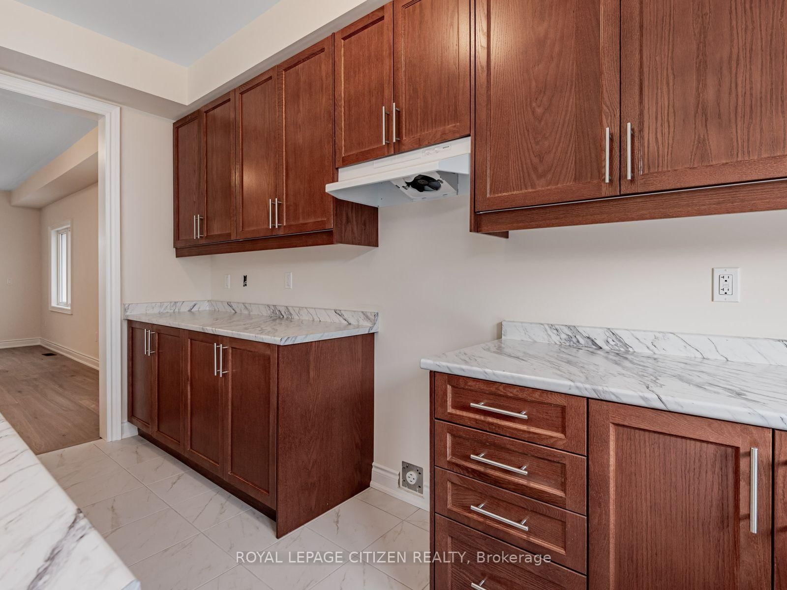 15 Heather Fullerton Road • Georgina, ON photo 11