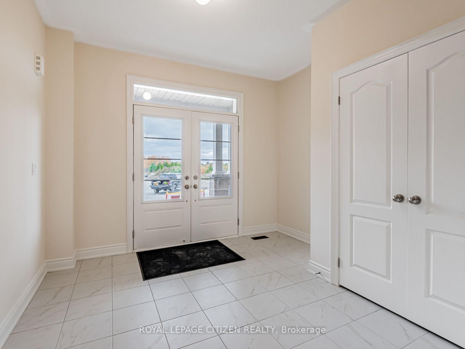 15 Heather Fullerton Road • Georgina, ON photo 5