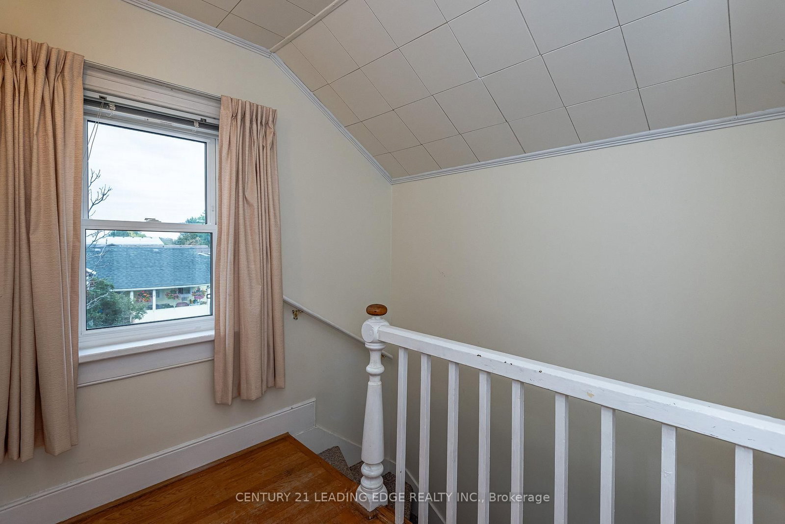 62 North Street • Georgina, ON photo 16