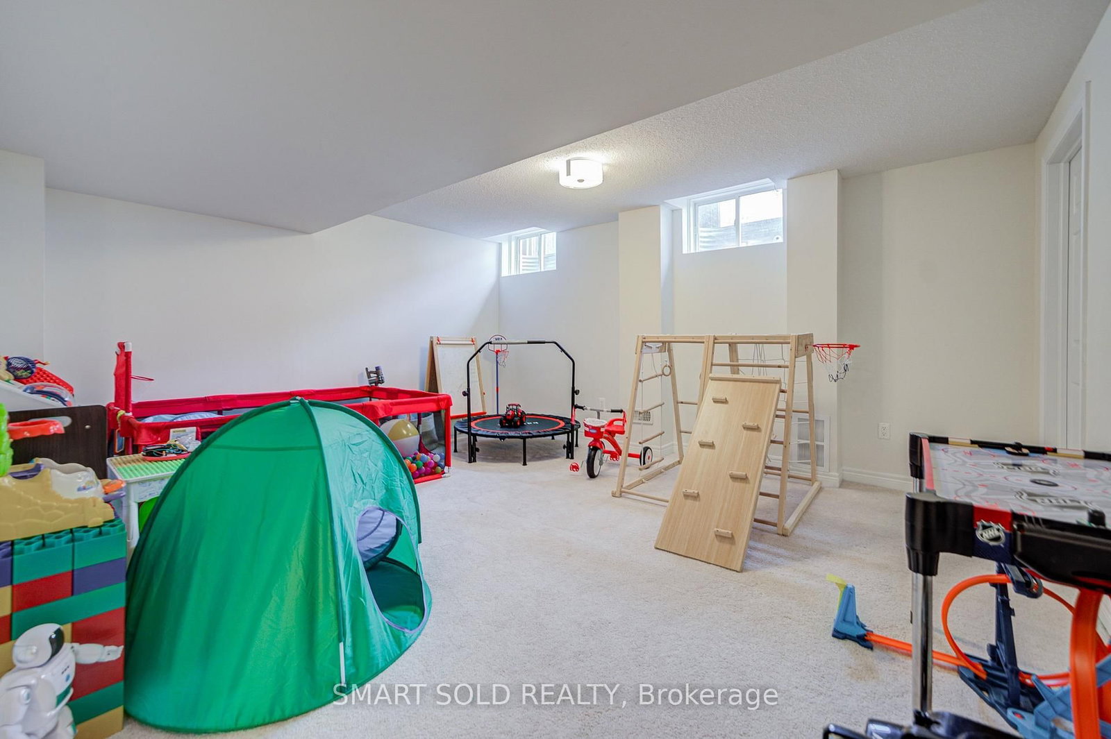 3 Chao Crescent • Richmond Hill, ON photo 39