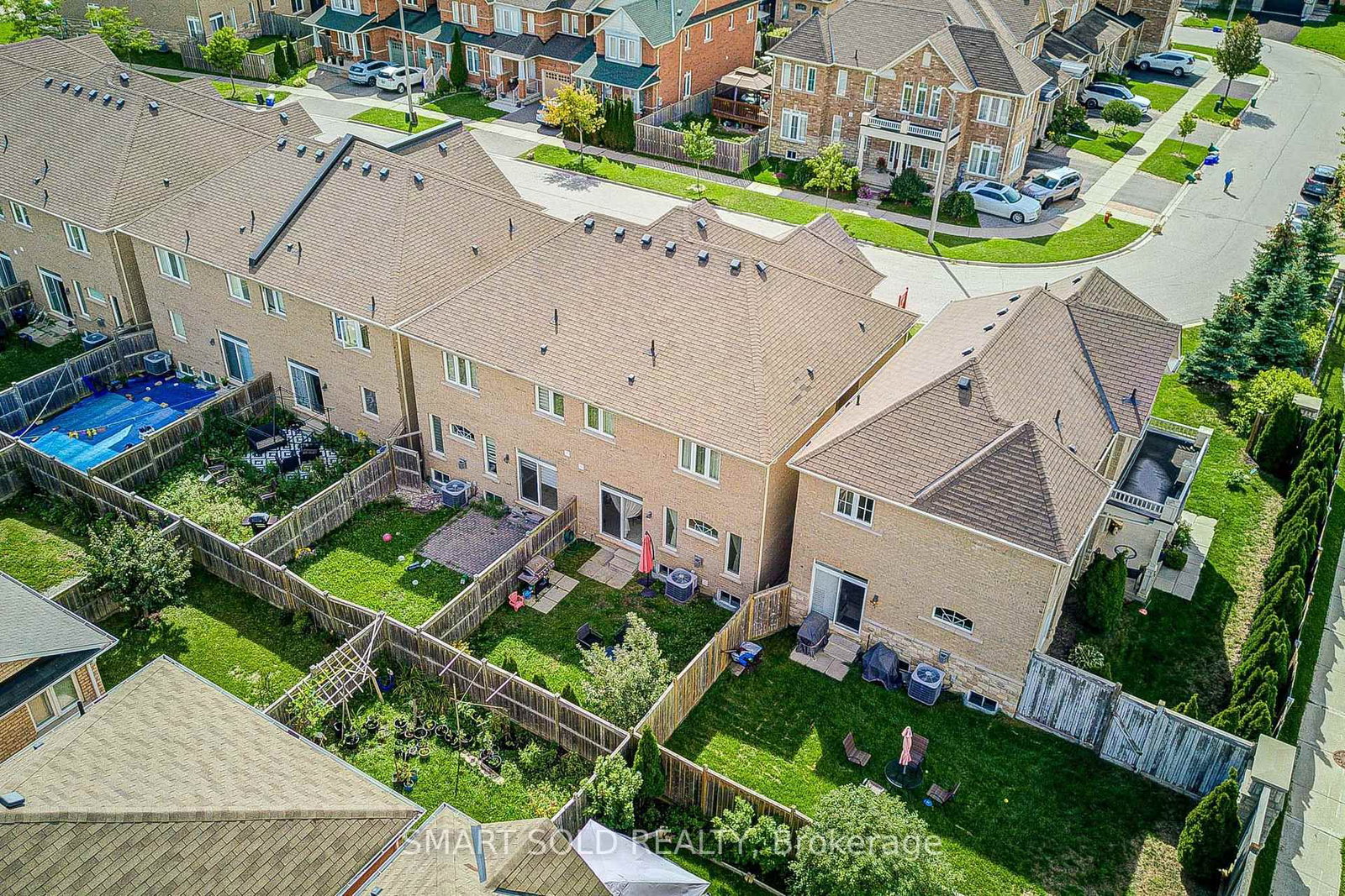 3 Chao Crescent • Richmond Hill, ON photo 6