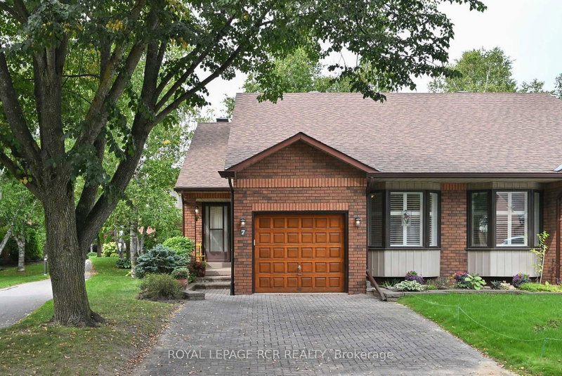 7 Dell Arbor Crescent