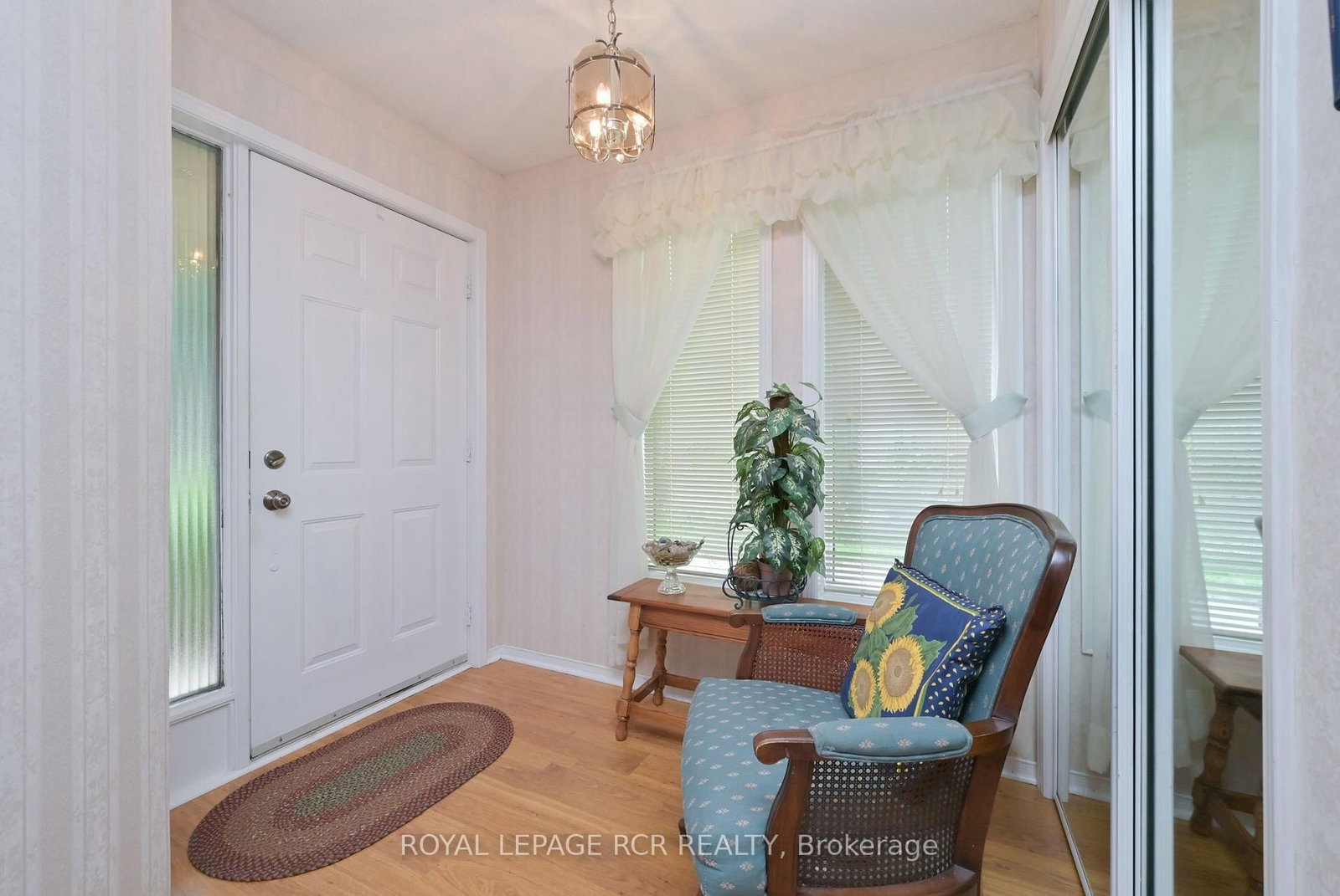 7 Dell Arbor Crescent • New Tecumseth, ON photo 3