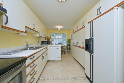 7 Dell Arbor Crescent • New Tecumseth, ON photo 5