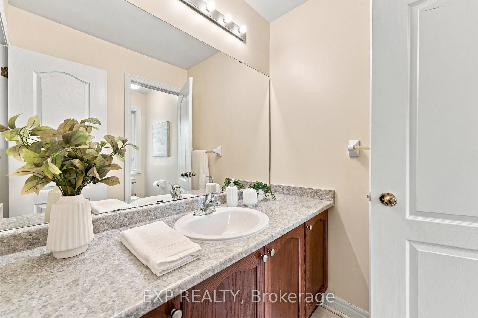 70 Thornlodge Drive • Georgina, ON photo 30