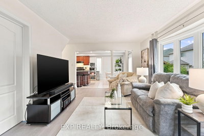 70 Thornlodge Drive • Georgina, ON photo 9
