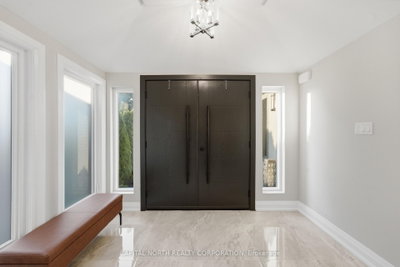 112 Jackman Crescent • Vaughan, ON photo 3