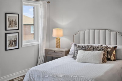 Thumbnail 25