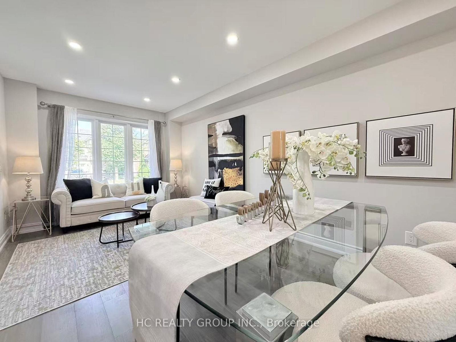 86 Beare Trail • Newmarket, ON photo 5