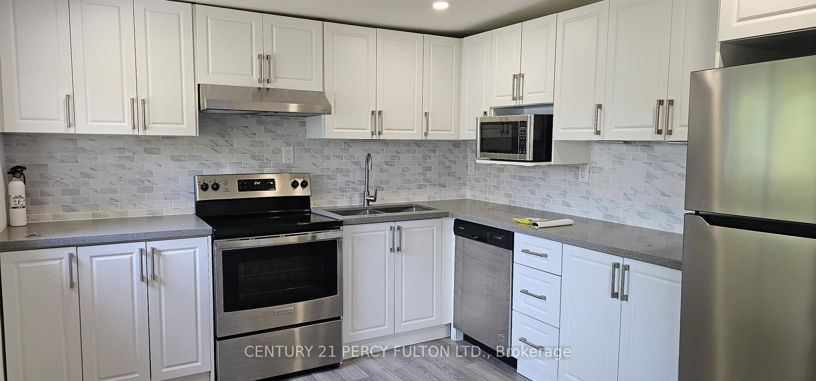 5895 Lakeshore Rd, Whitchurch-Stouffville, view 14