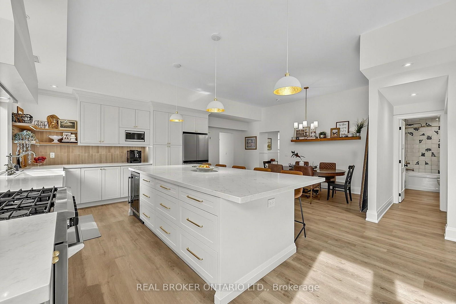 17 Mill Street • East Gwillimbury, ON photo 10