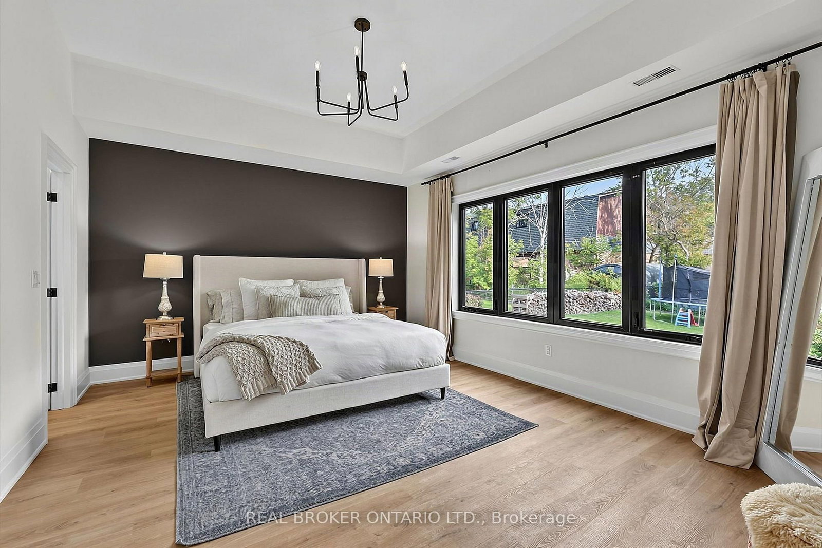 17 Mill Street • East Gwillimbury, ON photo 16