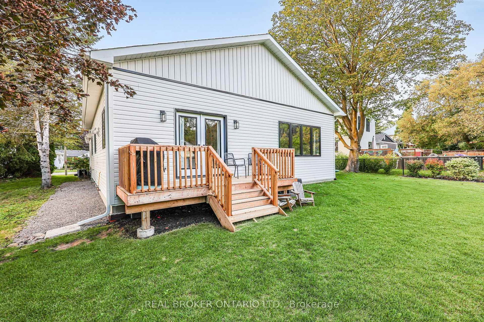 17 Mill Street • East Gwillimbury, ON photo 33
