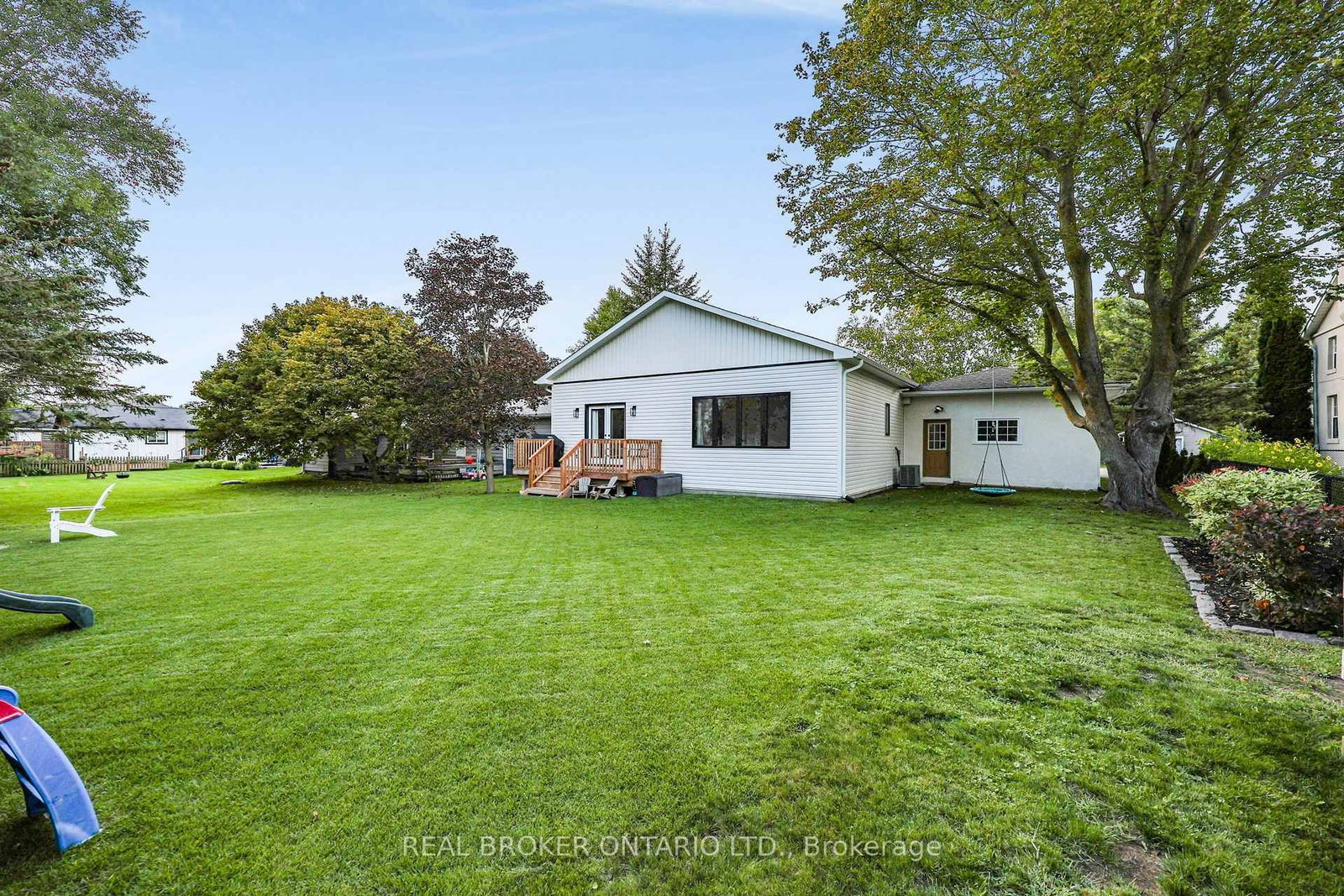 17 Mill Street • East Gwillimbury, ON photo 34