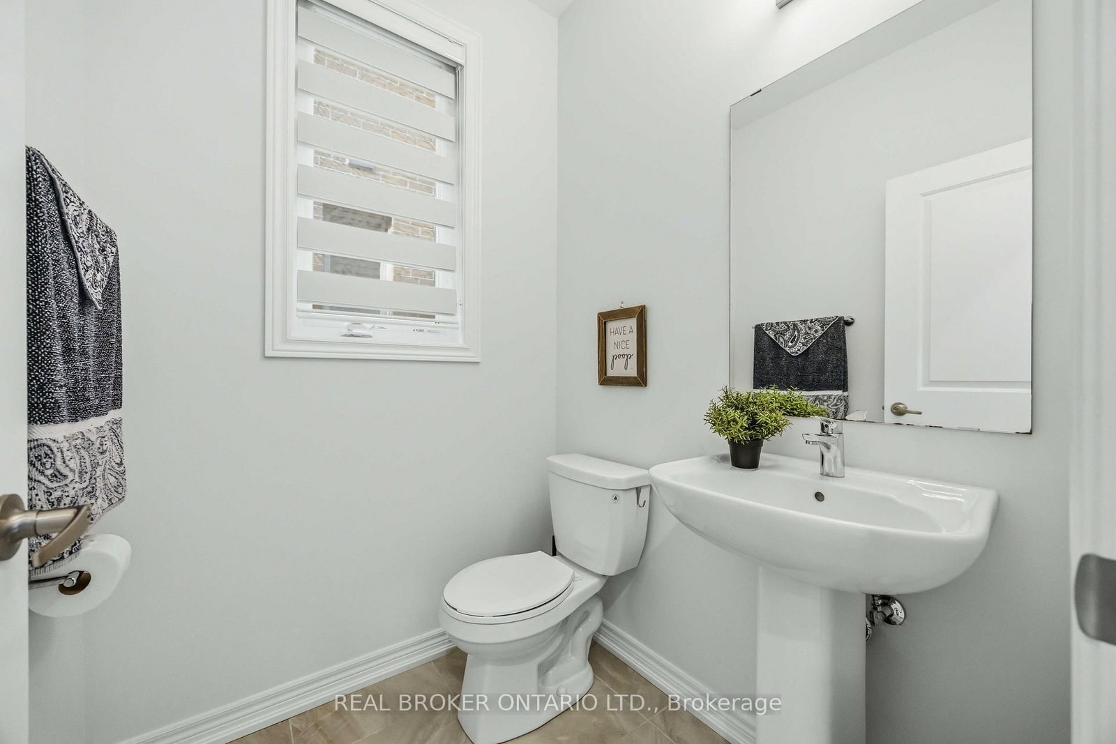 12 Seedling Crescent • Whitchurch-Stouffville, ON photo 20