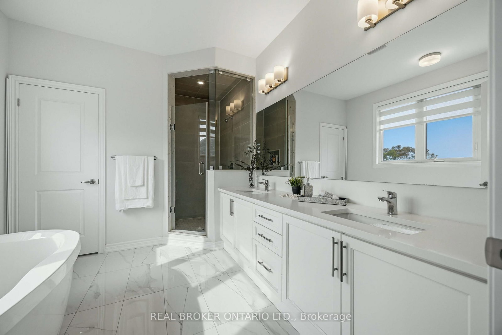 12 Seedling Crescent • Whitchurch-Stouffville, ON photo 24