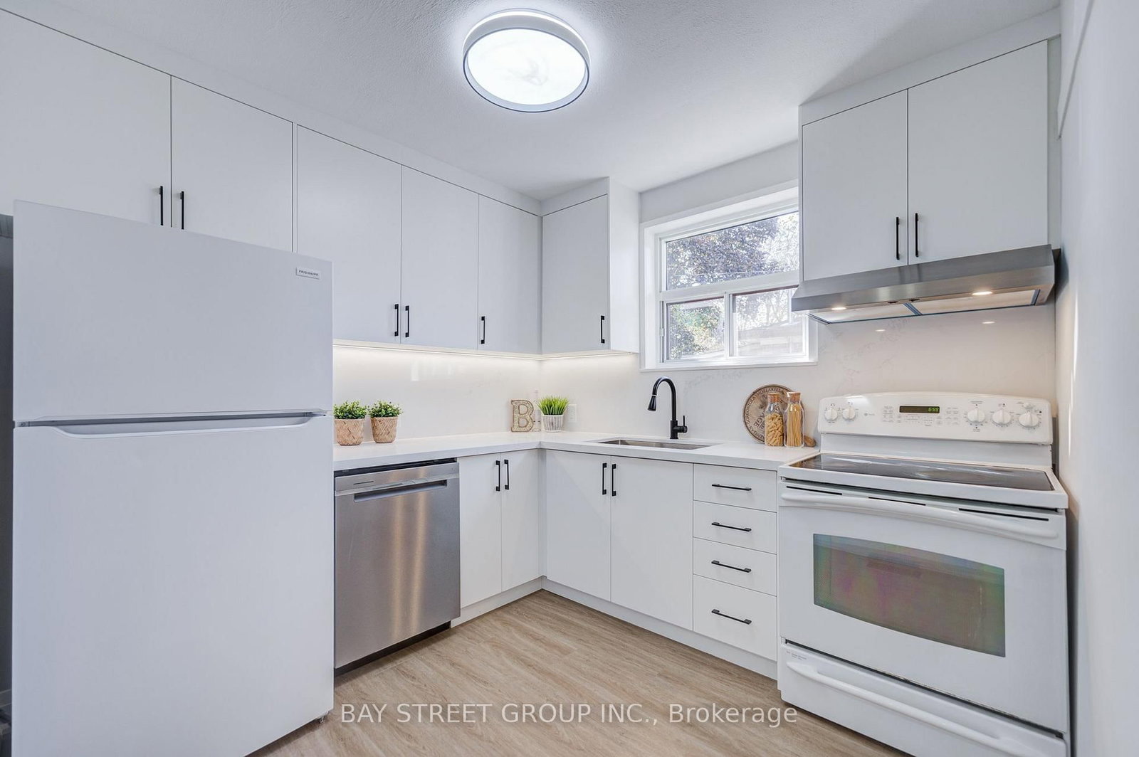 241 Taylor Mills Drive N • Richmond Hill, ON photo 14