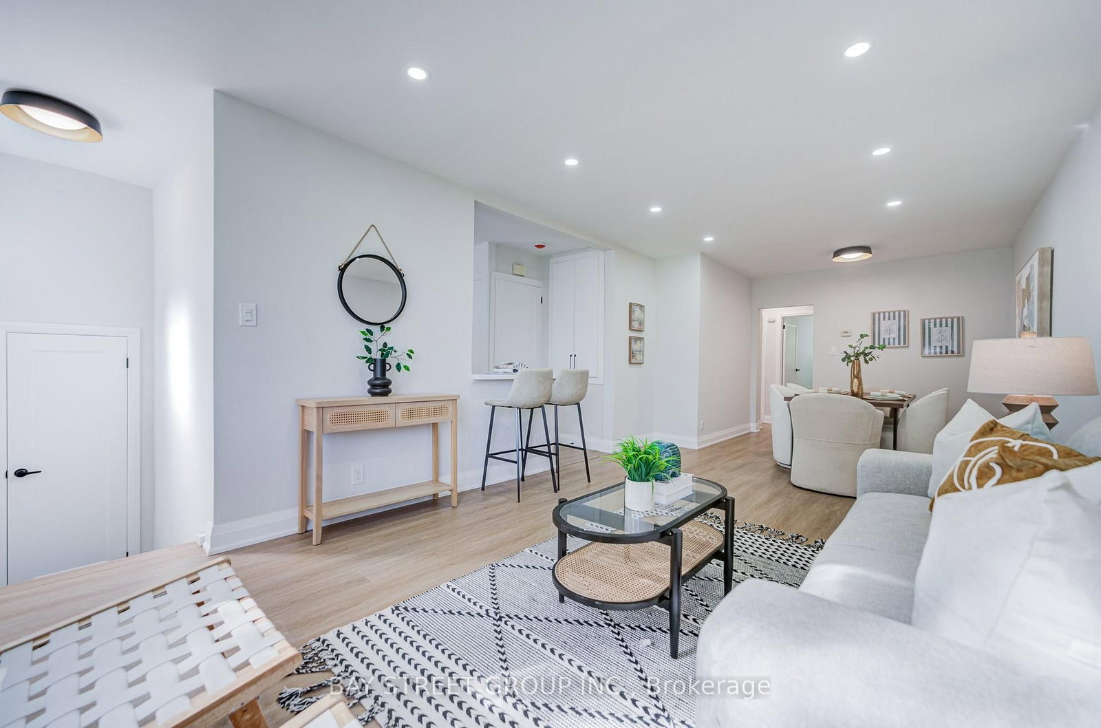 241 Taylor Mills Drive N • Richmond Hill, ON photo 7