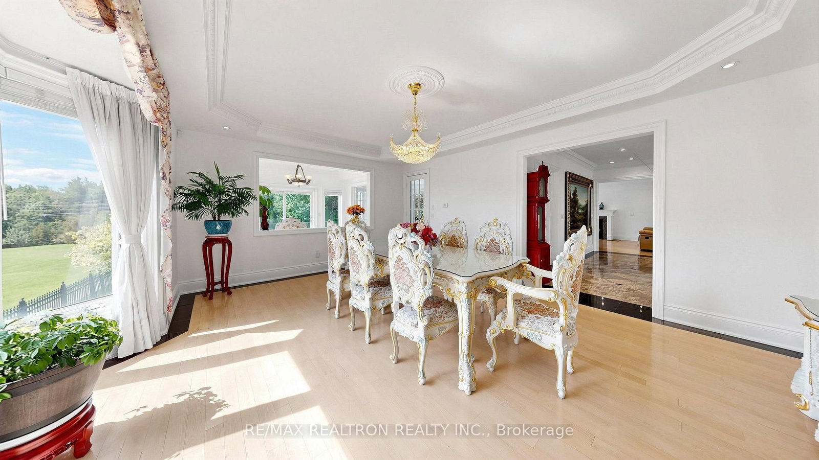 6 Kensington Drive • Richmond Hill, ON photo 10