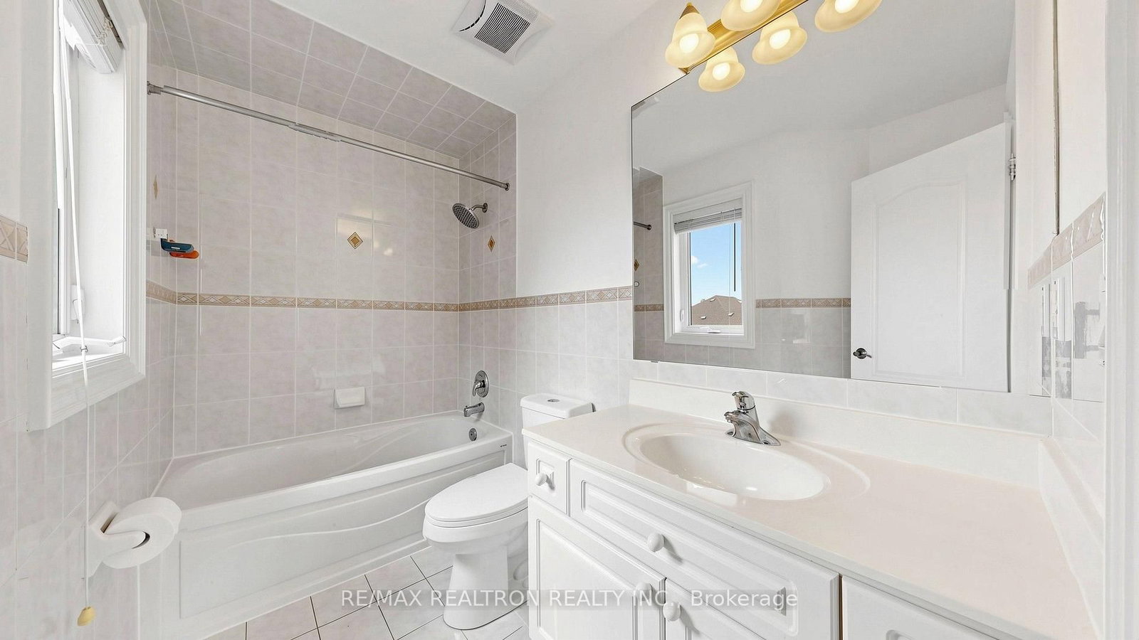 6 Kensington Drive • Richmond Hill, ON photo 24