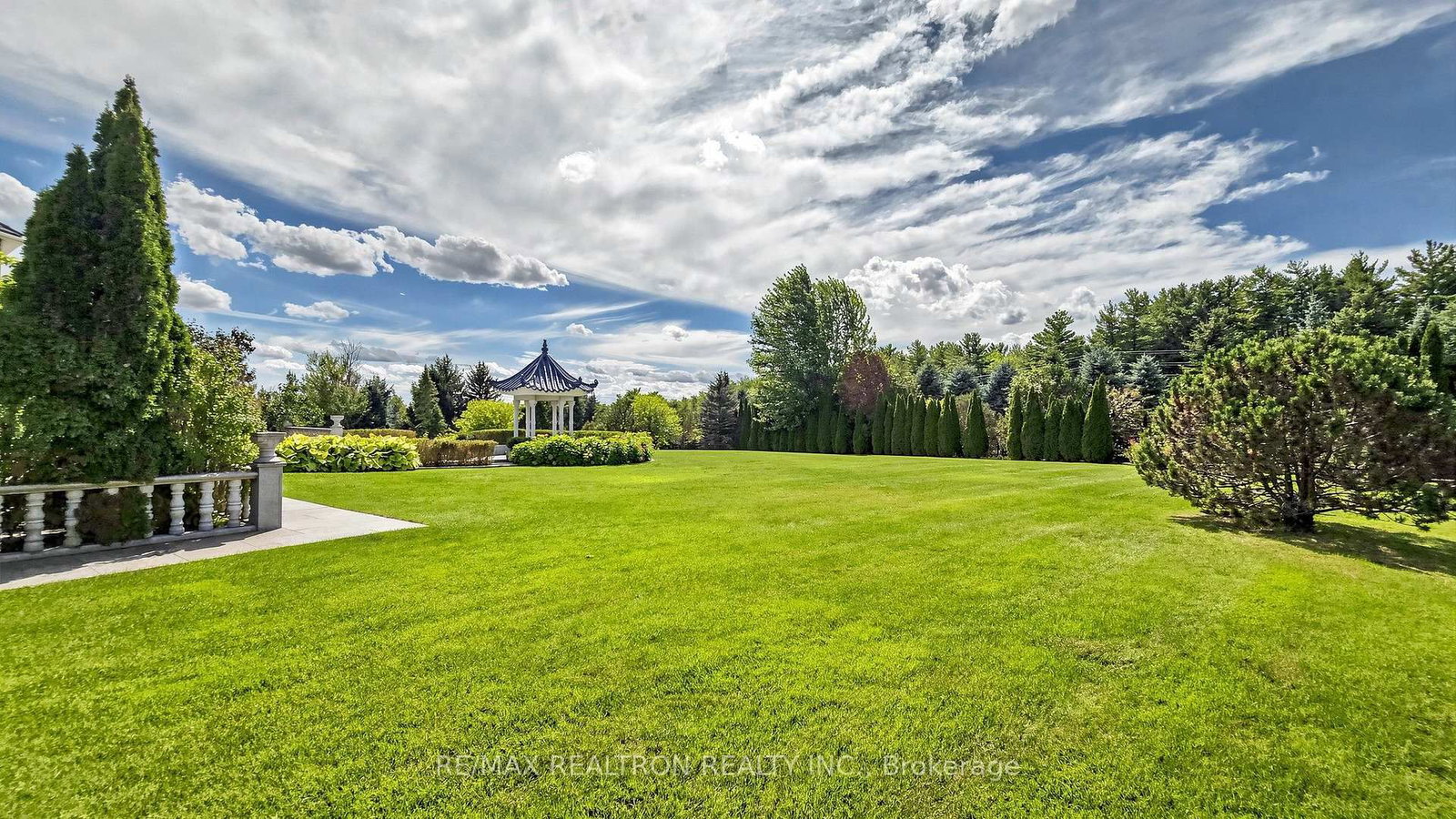 6 Kensington Drive • Richmond Hill, ON photo 29