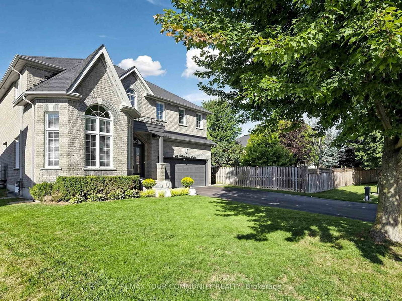 16 Whitestone Drive