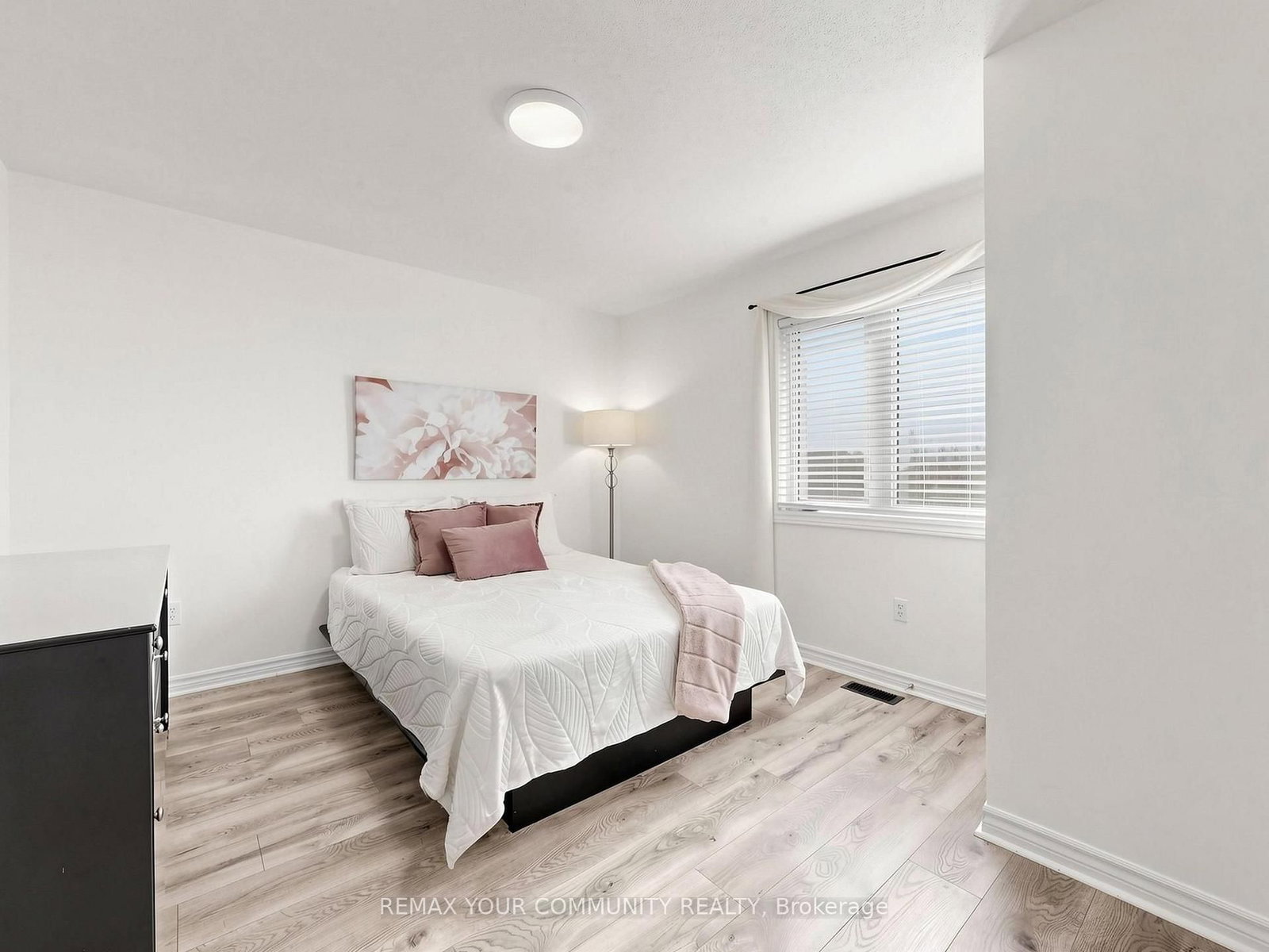 16 Whitestone Drive • Georgina, ON photo 23