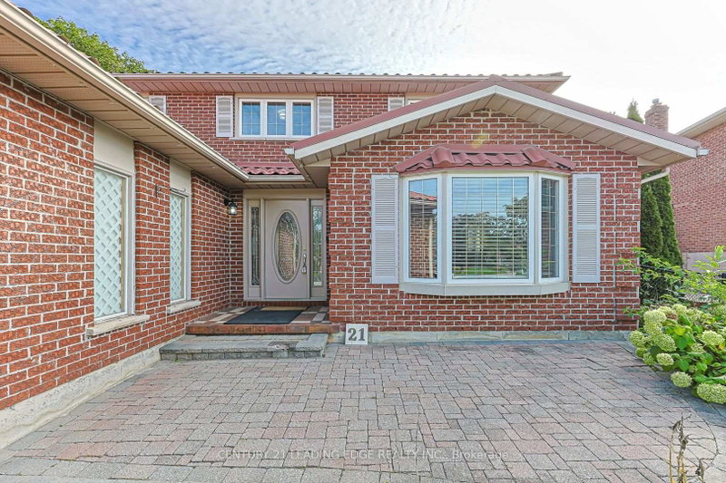 21 McQuaid Court