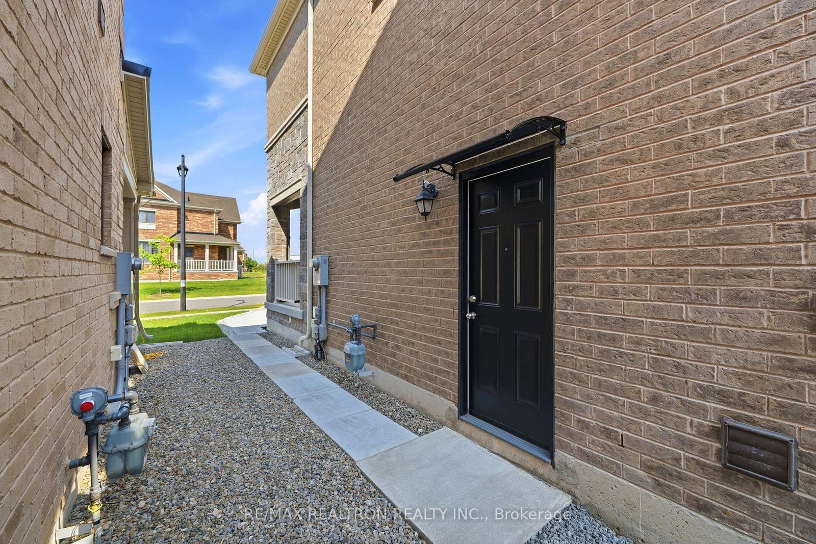 B - 55 Bartram Crescent, Bradford West Gwillimbury 2