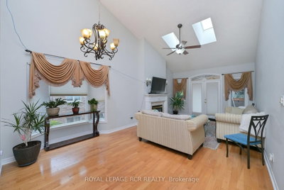 52 Bella Vista Trail • New Tecumseth, ON photo 9