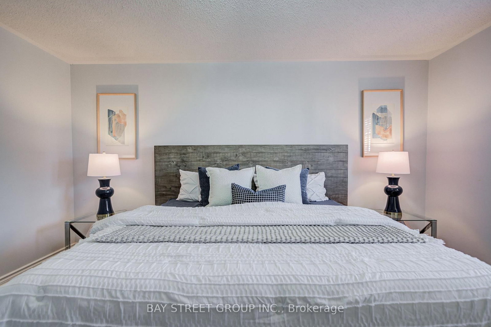 25 Waterton Crescent • Richmond Hill, ON photo 18