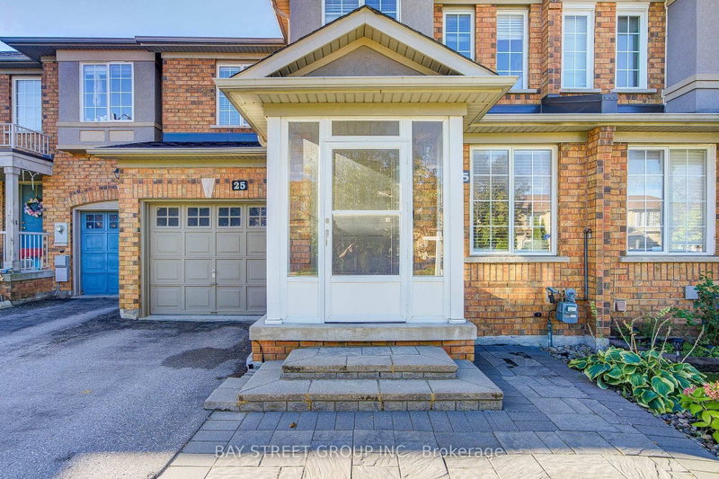25 Waterton Crescent