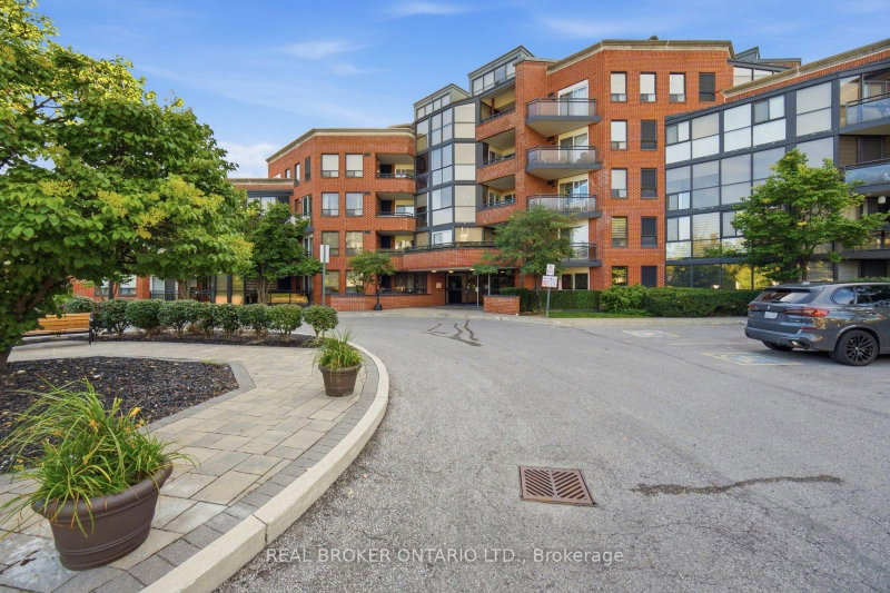 220 - 100 Arbors Lane