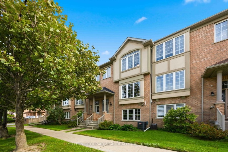 4 - 71 Puccini Drive