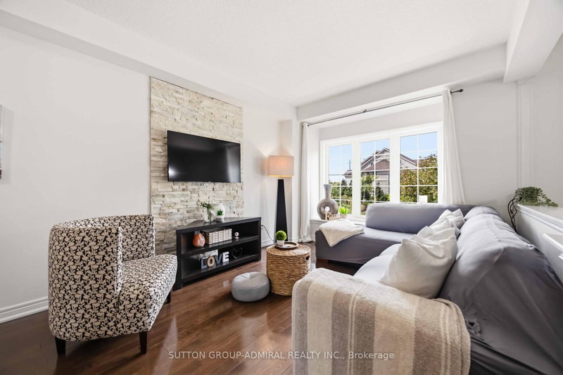4 - 71 Puccini Drive