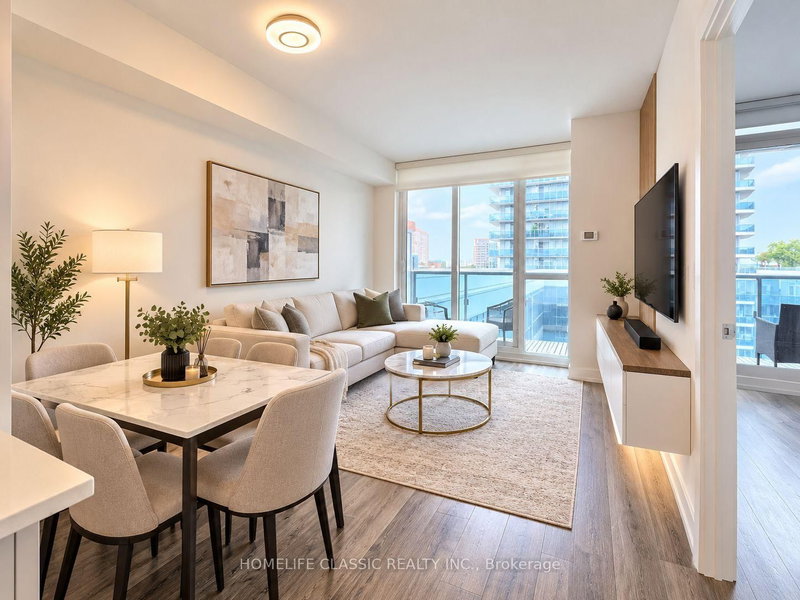 813 - 9471 Yonge Street