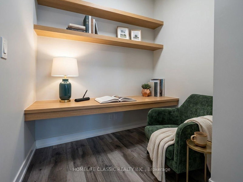 813 - 9471 Yonge Street