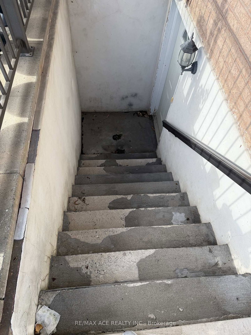 Basement - 192 Featherstone Avenue