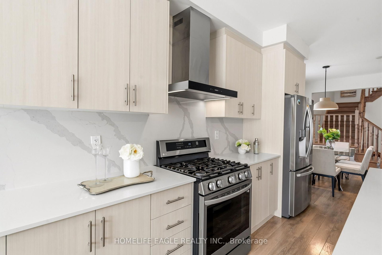 20 Viola Street • East Gwillimbury, ON photo 10