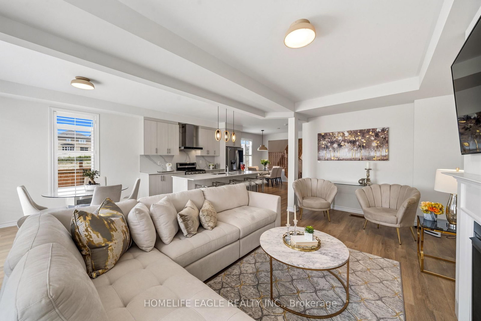20 Viola Street • East Gwillimbury, ON photo 13