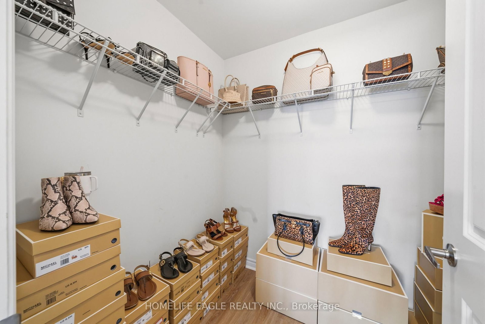 20 Viola Street • East Gwillimbury, ON photo 17