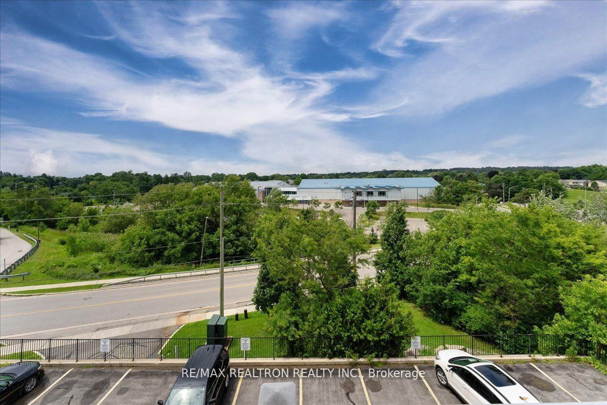 15450 Yonge Street • #304 • Aurora, ON photo 16