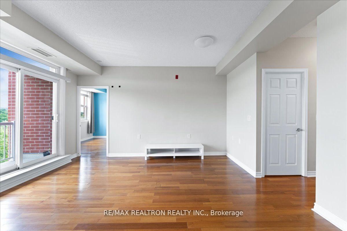 15450 Yonge Street • #304 • Aurora, ON photo 9