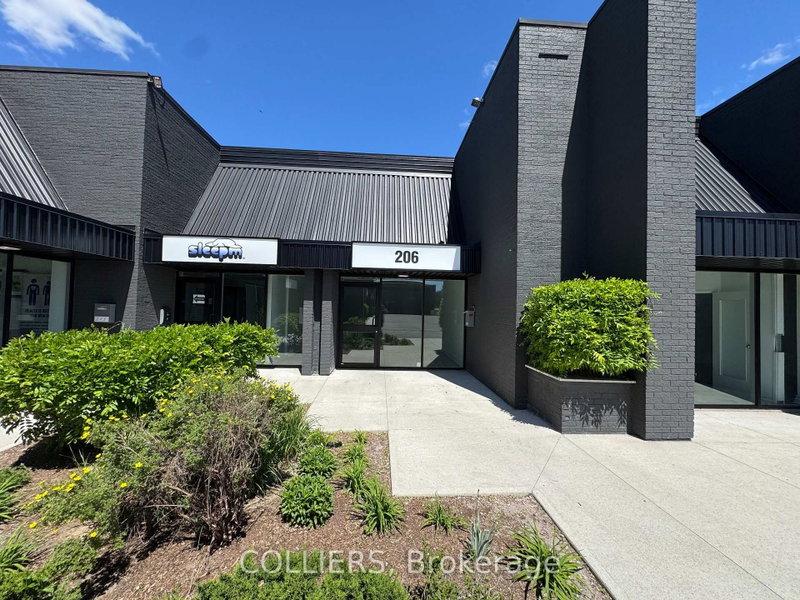 #206 2600 John Street, Markham