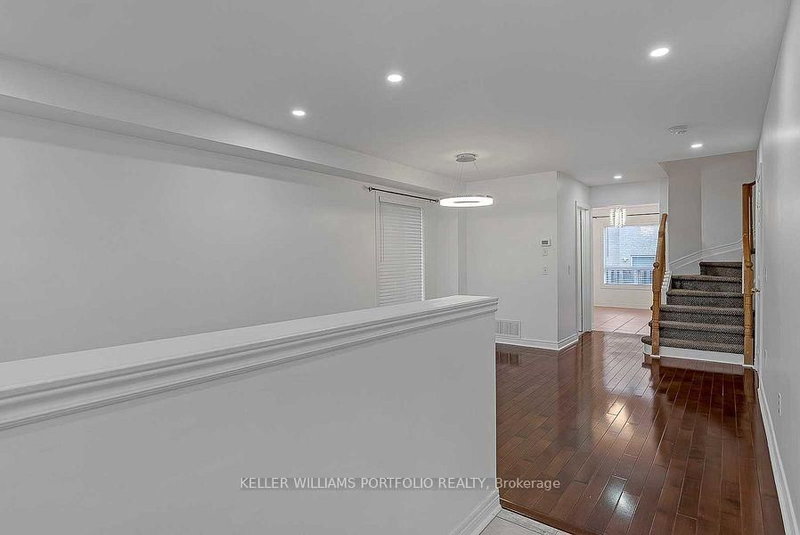 12 Bloomsbury Rd photo 4
