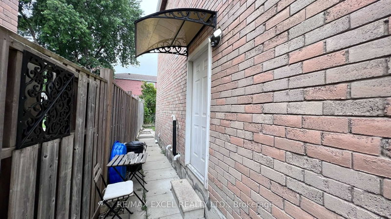 Bsmt - 102 Galbraith Crescent