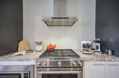 20 Genuine Lane • Richmond Hill, ON photo 5