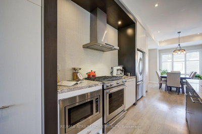 20 Genuine Lane • Richmond Hill, ON photo 6